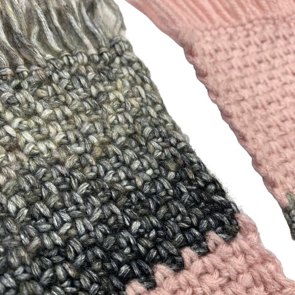 Mug Rugs Coasters Handmade Crochet Pink Gray Fringe Felt Back Set of 4 - Picture 4 of 11